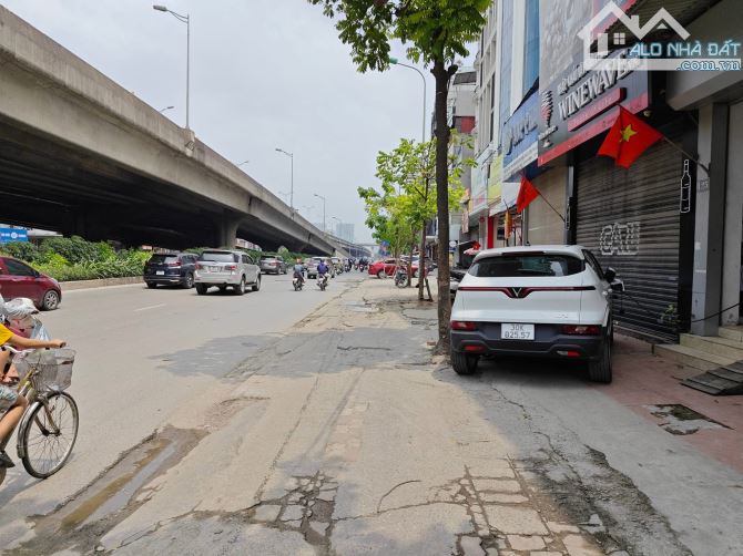 BÁN NHÀ MẶT PHỐ NGUYỄN XIỂN 125m2 - MT 7.9m - 21 TỶ - VỈA HÈ RỘNG - KINH DOANH CỰC ĐỈNH - 1