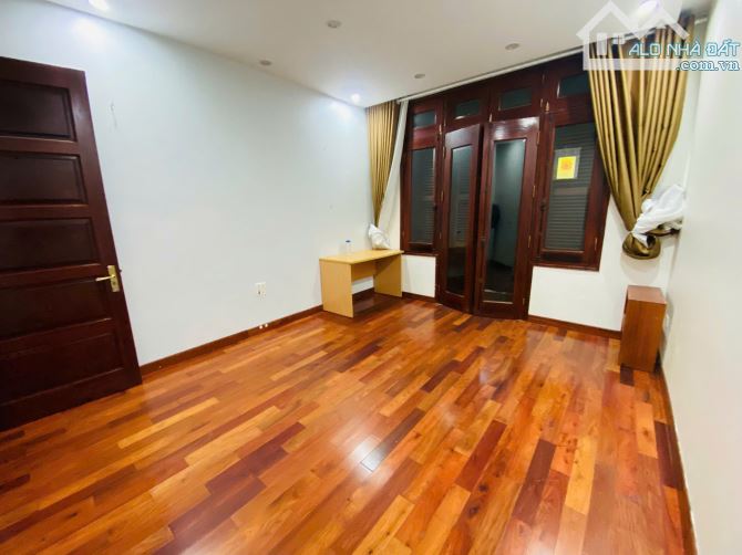 Siêu Đẹp Nhà Thôn Vàng Cổ Bi 50m 4 tầng -  Đường Rộng 6m Ô Tô Tránh  - giá 7.7 tỷ - 1