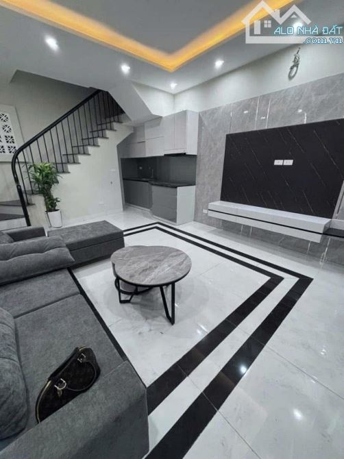 SIÊU PHẨM ĐỘI CẤN – 35m2 x 4 TẦNG – 10M RA MẶT PHỐ – FULL NỘI THẤT CHUẨN CHÂU ÂU - 1
