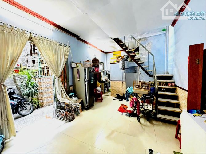 BÁN NHÀ SAU CĂN MẶT TIỀN HXH ĐINH TIÊN HOÀNG- P1 BÌNH THẠNH: gần 40m2 chỉ nhỉnh 4.5 tỷTL. - 1