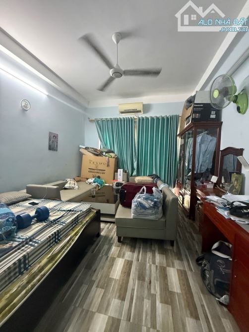Mặt tiền TTH13. 4x17. 68m2 4 tầng. 4PN. Sát bên Gò Vấp đường 10m thông. 5 tỷ x - 1