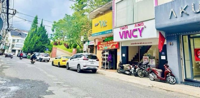 Bán căn nhà mặt tiền lõi trung tâm, giá còn đang tốt nhất khu vực - 1