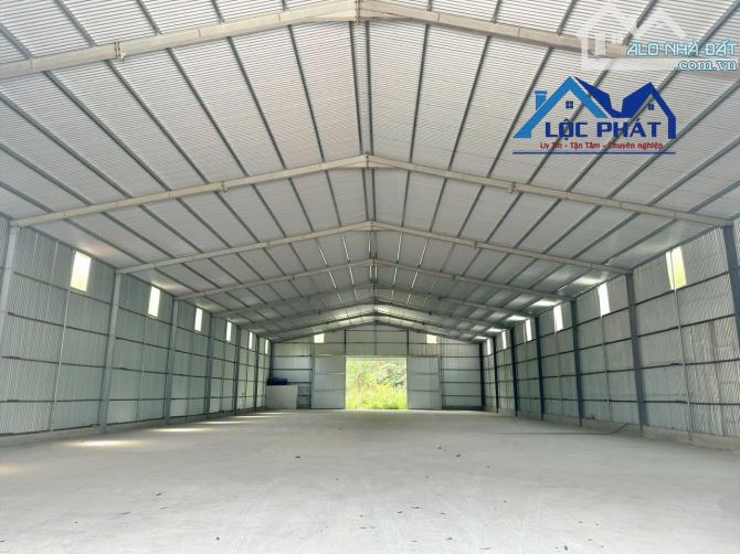 Cho thuê nhà xưởng Thiện Tân Vĩnh cửu 1.400 m2 chỉ 30 triệu - 1