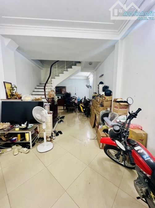 Bán Nhà 4 Tầng Bồ Đề - Kinh Doanh - Ô Tô Ngủ - Gần Trường Học - 1