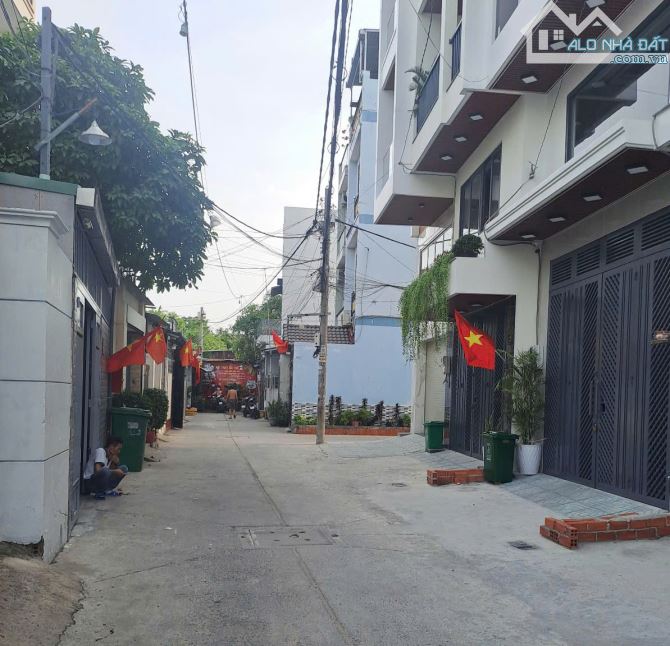 Giá 7,9 tỷ - Nhà 5 tầng KDC An Sương Q12, Đường XT 10m - 5PN, diện tích gần 100m2 - 1