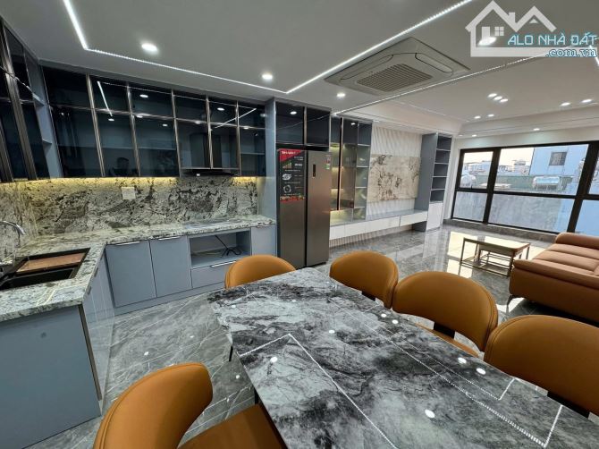 Bán nhà Vũ Tông Phan, DT 36m2 x 6T, MT 7m, thang máy, oto tránh, vị trí VIP, giá 12 tỷ 3 - 1