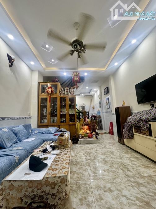 quận 8,lưu hữu phước, nhà 3 tầng ,4mx11m ,hẻm 3m ,nhỉnh 4,x tỷ - 1