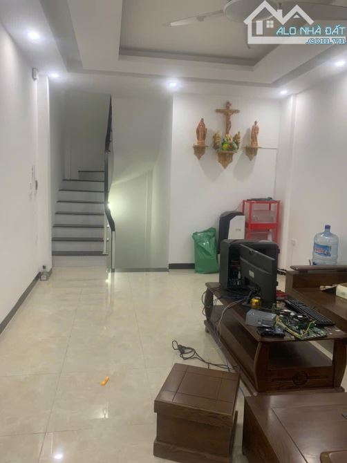 Bán nhà Thạch Bàn 35m x 6 tầng 5,85 tỷ - 1