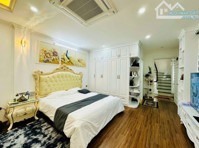 Bán nhà Bạch Mai 49m2, 6T thang máy, MT 4.4m lô góc, oto tránh, kinh doanh. Giá 23.8 tỷ