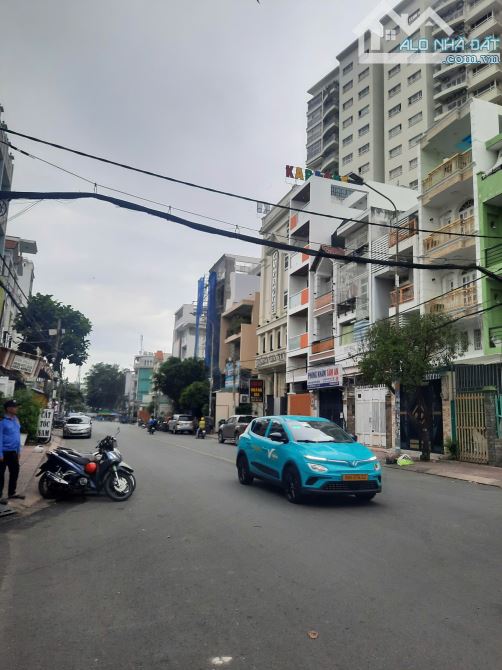 TÌM ĐÂU! Đất Ngang 7m góc 2MT đường Chợ Lớn, P11 Quận 6 - 24 tỷ TL - 1