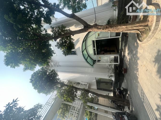 Biệt Thự 366m², Mặt Tiền 20m, Trần Thủ Độ – Ở Đẳng Cấp, Làm VP Cực Đỉnh – Giá 50 Tỷ - 1