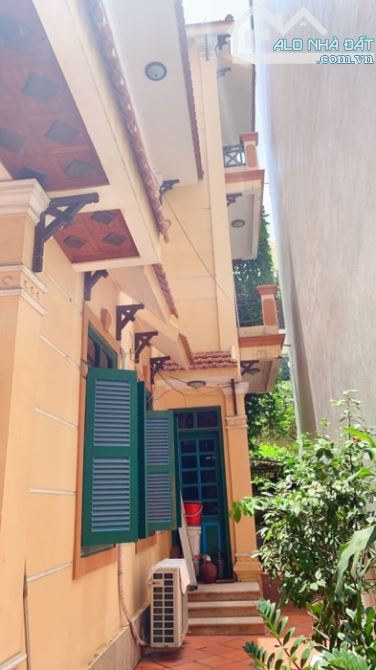 Hiếm Có Khó Tìm: Biệt Thự Mặt Phố Trương Định – 256m², View Đẹp, Ở Sang, Giá 50 Tỷ - 1