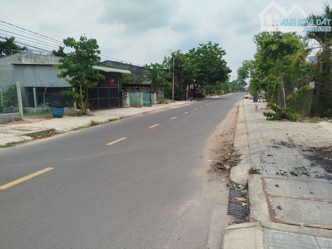 Bán đất mặt tiền Phan Chu Trinh Kp3 Thị Trấn Tân Biên dt 5x55m giá 240tr 1mét - 1