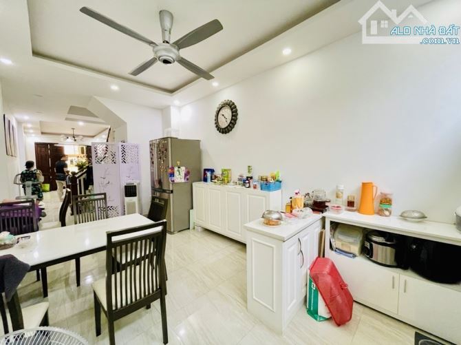 Bán Gấp Hạ 500Tr - Vị Trí Vip Lâm Du - Bồ Đề - 5 Bước Ô Tô Tránh - 2 Thoáng - 1