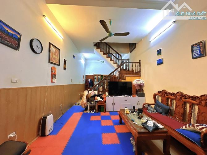 BÁN NHÀ NGÕ 381 NGUYỄN KHANG 52M*4T CHỈ 9.4 TỶ, 50M RA Ô TÔ, 2 THOÁNG TRƯỚC SAU VĨNH VIỄN. - 1