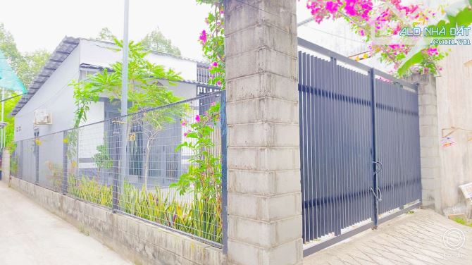 Bán 456 m2  đất có nhà đường Nguyễn Văn Linh - 14