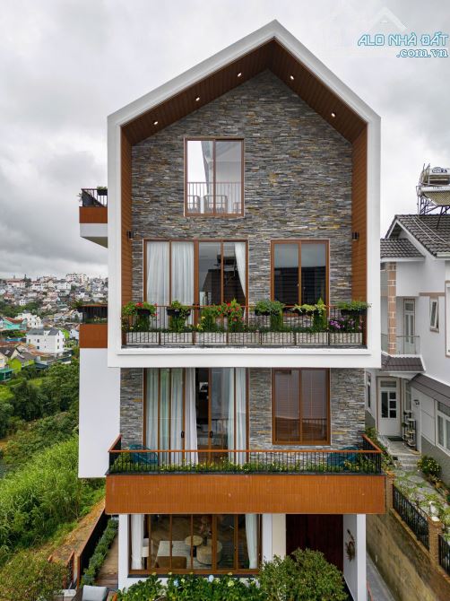 BÁN NHÀ PHỐ 5 TẦNG HẺM ĐỐNG ĐA, ĐÀ LẠT 10x20m (200m²). Xây dựng 500m² (5 tầng). - 20