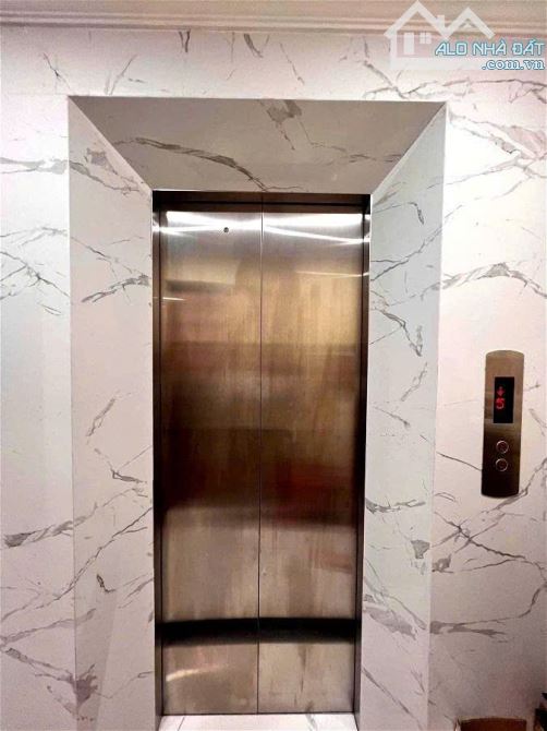 (HIẾM) Bán Nhà Hoàng Cầu, OTO, Thang Máy, 60m2, mt 6m, giá 26.x tỷ - 2