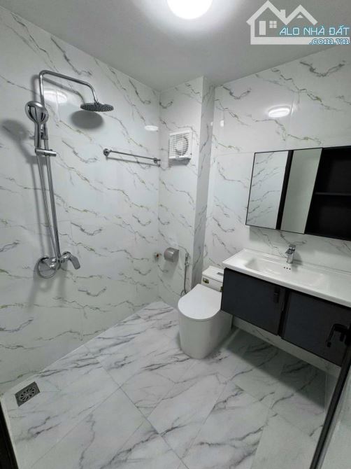 Bán nhà phân lô Hoàng Quốc Việt – 76m² x 5T có thang máy – Ô tô vào nhà – 17.1 tỷ - 2