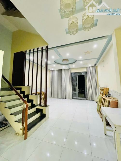 Nhà 4 tầng, hẻm 8m gần C/c Sơn Kỳ thông Lê Trọng Tấn, 6.95 tỷ - 2