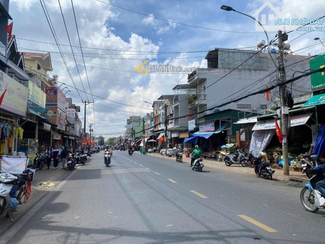Nhà sân vườn xinh, đường 2 ô tô tránh nhau, đường thông 2 hướng - 2