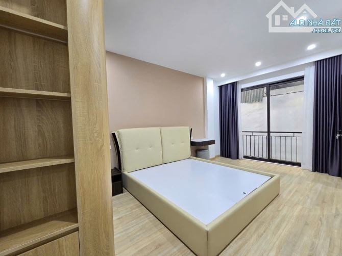 HÀNG ĐẸP PHỐ NGUYỄN VĂN CỪ - LONG BIÊN 5TẦNG, OTO ĐỖ TRƯỚC CỬA - AN SINH ĐẲNG CẤP - 2