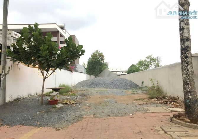 Bán đất mặt tiền đường Hoàng Diệu, TP. Bà Rịa Vũng tàu, Diện tích: 500m2 Giá : 8,5tỷ - 2