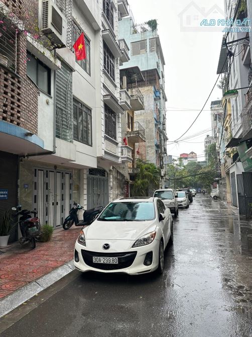 Bán nhà ngõ 106 Hoàng Quốc Việt ô tô tránh vỉa hè 65m2 giá 24tỷ79 - 2