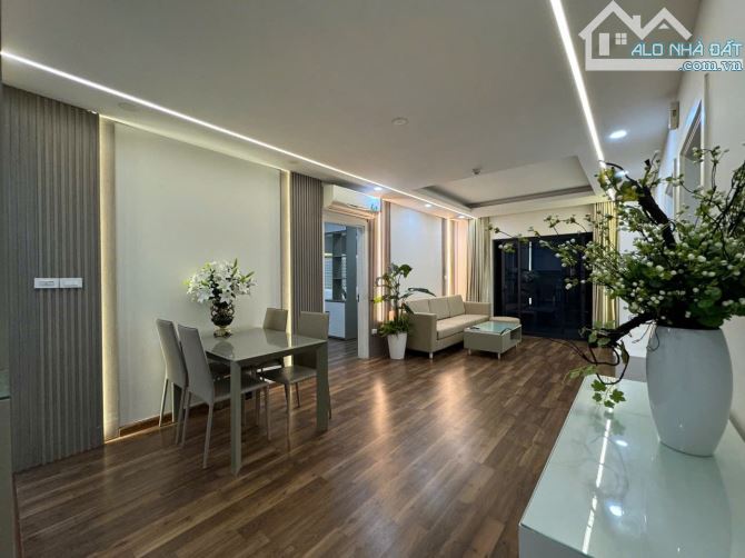 Bán Căn hộ N05 25T1 Trung Hoà Nhân Chính.DT 181m,03 ngủ. - 2