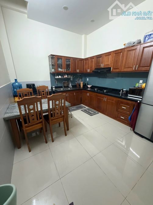 GẦN UBND Quận (Vincom Plaza), DIỆN TÍCH 85M2*3Tầng - giáp các quận trung tâm - chủ gấp bán - 2