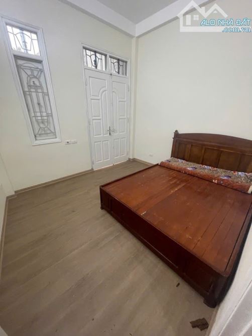 Nhà Thụy Phương - gần phố - ô tô nhỏ đỗ cổng - tương lai ngon lành - hiếm - rẻ - 5,5 tỷ - 2
