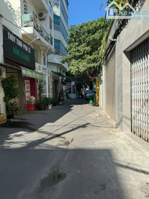 NHÀ ĐẸP GIÁ TỐT – BÙI ĐÌNH TUÝ, BÌNH THẠNH – HẺM XE HƠI – 43M² – 2PN, 2WC – GIÁ 5.x TỶ - 2