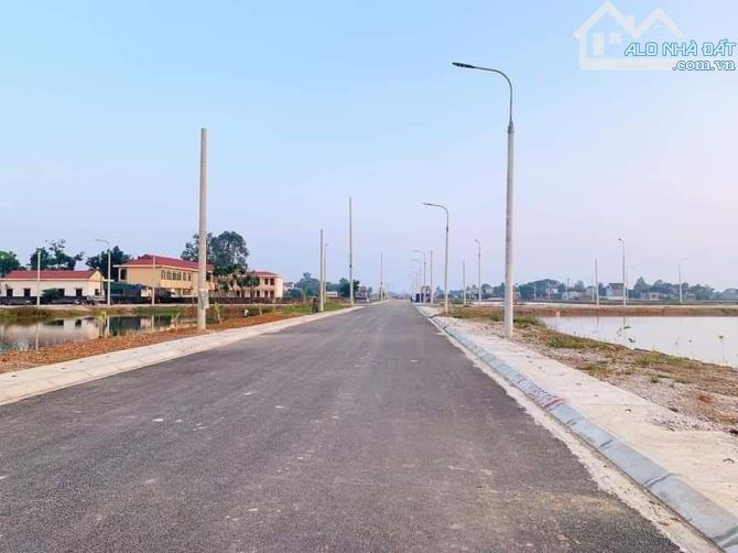 Siêu rẻ, lô 110m2 đối diện UBND xã Quảng Trạch cách trung tâm TP Thanh Hóa 5km giá chỉ 800 - 2