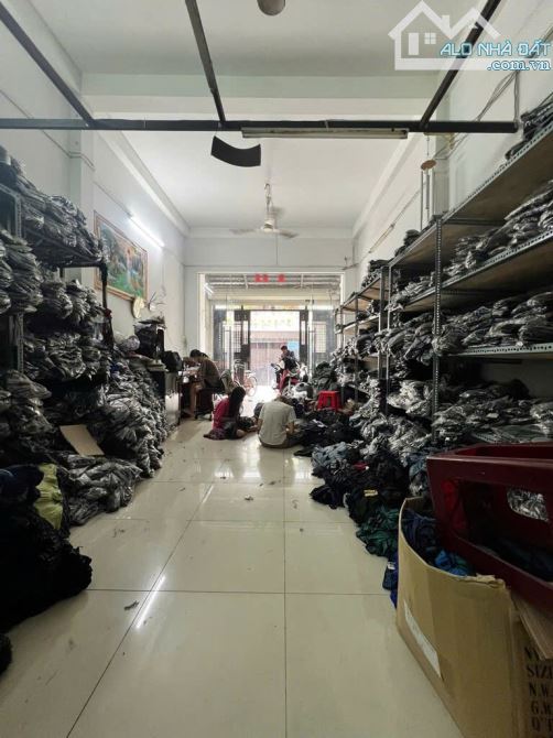 Ngay Hoà Bình, Tô Hiệu, Nhà Trệt 2Lầu, 4.5x20m Vuông Đẹp, HXT Thông - 2