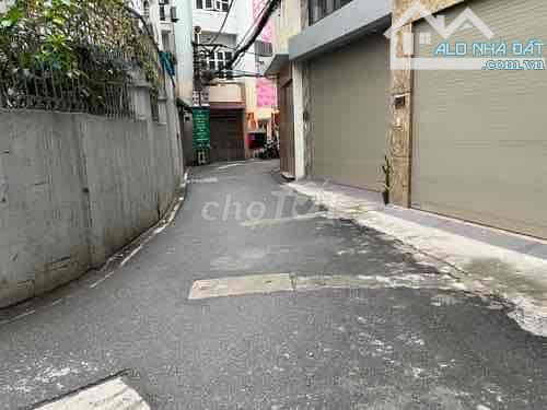 BÁN NHÀ CŨ NGUYỄN KHANG – VỊ TRÍ ĐẸP GẦN PHỐ – THÍCH HỢP XÂY CHDV GIÁ ĐẦU TƯ 12.5 TỶ - 2