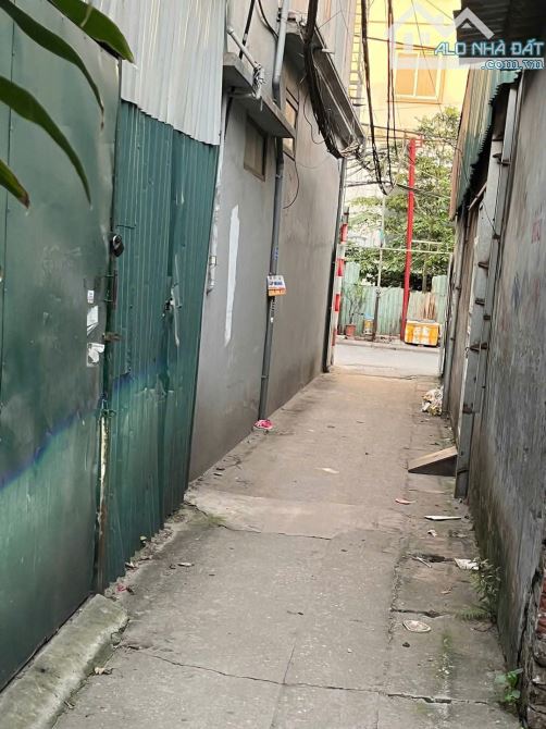 Bán nhà khu tam trinh dt 35 m x 2 tầng  giá 2 tỷ 480 - 3