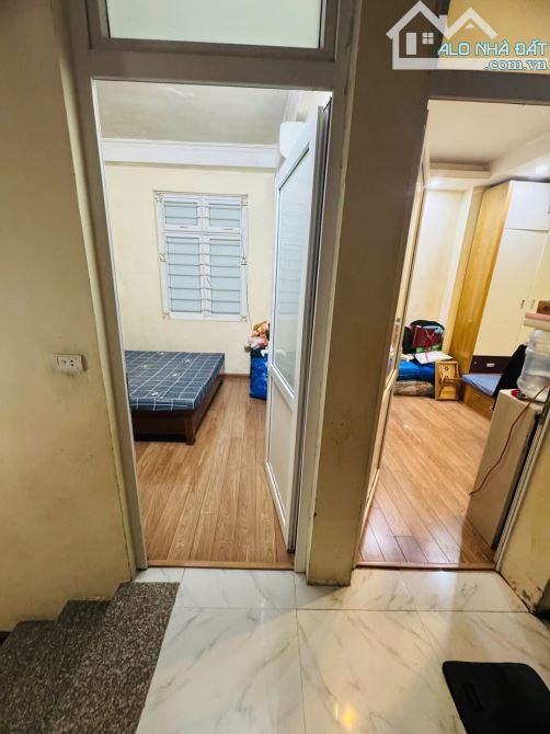 GẤP ! Bán nhà ngõ 125 Trương Định, 35m2 , mặt tiền hơn 5m, ngõ kinh doanh, chỉ 80m ra phố - 3