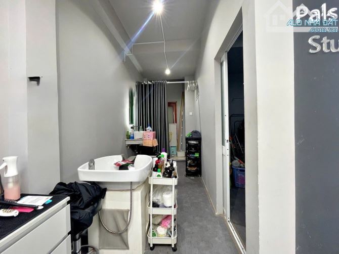 Mặt bằng bằng tiền Phan Đình Phùng P.17 Q.Phú Nhuận 4,2x10m trống suốt. Giá 20 triệu - 3