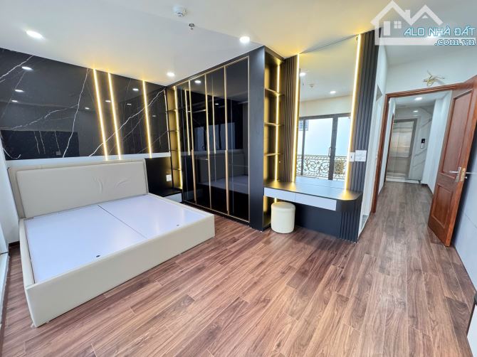 NHÀ SÔNG SÉT 70M 6T MT 5M THANG MÁY GARA THÔNG NGAY QUẬN UỶ CẦN BÁN GẤP LẮM - 3
