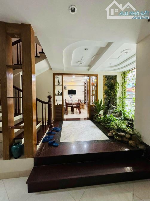 Biệt Thự Vip 5 Tầng Hầm Gara Lão Thành Cách Mạng 130m2 Mt0m Full Nội Thất Sân Vườn Ở Sướng