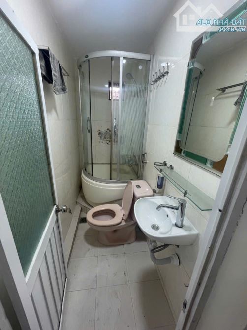 Nhà Thụy Phương - gần phố - ô tô nhỏ đỗ cổng - tương lai ngon lành - hiếm - rẻ - 5,5 tỷ - 3