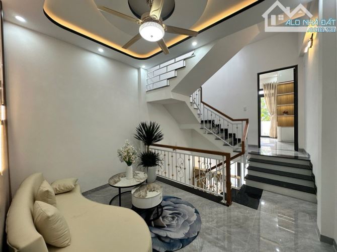 BÁN NHÀ ĐẸP KIỆT NGUYỄN CHÁNH - 3
