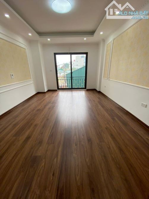 Bán nhà 2 mặt ngõ ô tô, Vài bước ra phố Lê Trọng Tấn, kinh doanh, DT63m2, MT4m, Chỉ 9,5 tỷ - 3