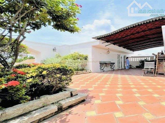 Định cư, chủ nhà cần bán gấp biệt thự 14 Thảo Điền, Quận 2, 384m2 có hồ bơi, giá tốt inbox - 3