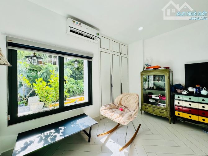 BÁN NHÀ BÙI ĐÌNH TUÝ, BÌNH THẠNH - HẺM XE HƠI - 4 TẦNG BTCT - 60M2 - CHỈ 11,X TỶ - 3