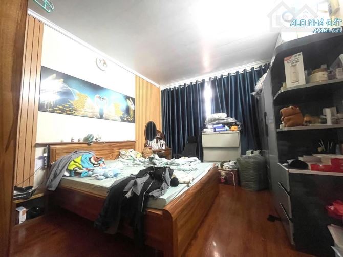 Nhà đẹp ở ngay Kim Giang Hoàng Mai. Sổ 46m, 4 tầng 4 ngủ MT4m Giá 12 tỷ ngõ ô tô - 4