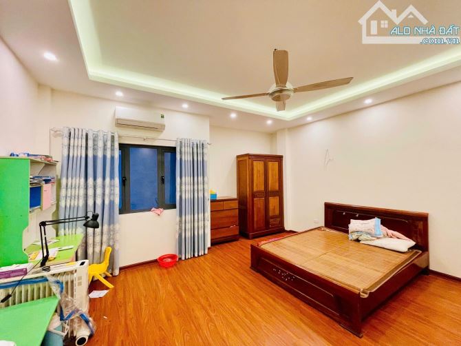BÁN LIỀN KỀ KĐT ĐẠI KIM 2 THOÁNG VỈA HÈ ĐÁ BÓNG, 3 Ô TÔ TRÁNH KDVP 90M GIÁ 28 Tỷ - 4