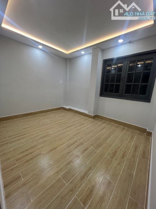 Tân Hoá Phường 1, Quận 11-  DT: 62m2- 8 tỷ 1 - 4