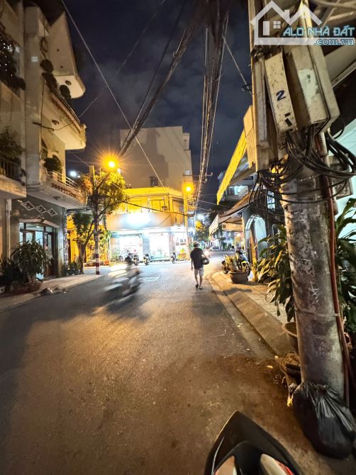 Mặt tiền kinh doanh Bàu Cát 7 P14 Tân Bình DT: 4x18 KC: Cấp 4 Giá: 10 Tỷ TL - 4
