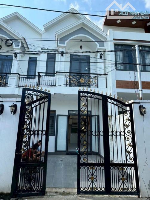 Bán nhà 1 lầu gần Vòng Xoay Định Hoà, gần trung tâm hành chính tỉnh giá 2 tỷ 400 - 4